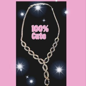 $5 sale when you bundle Paparazzi Necklace